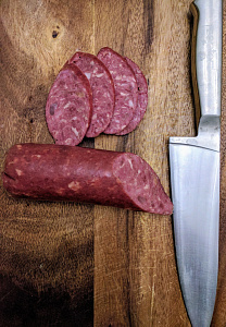 Превью Варено-копченая колбаса из лося